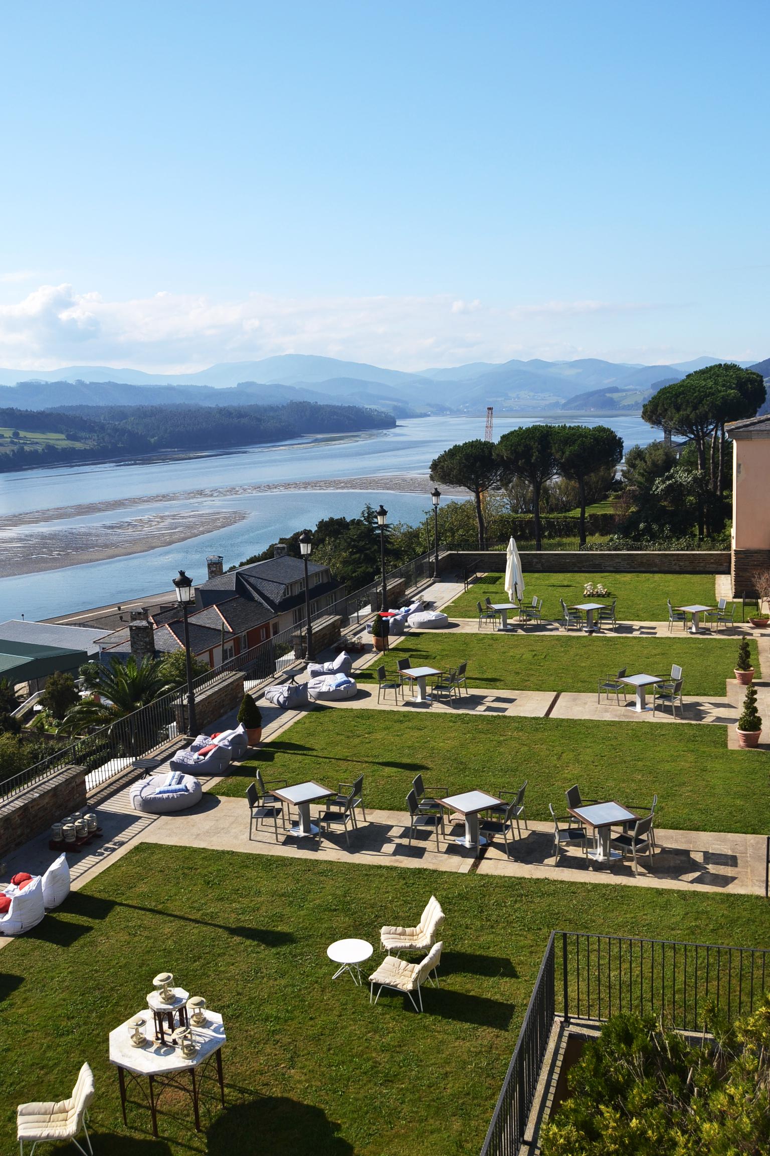 Parador De Ribadeo Exterior foto